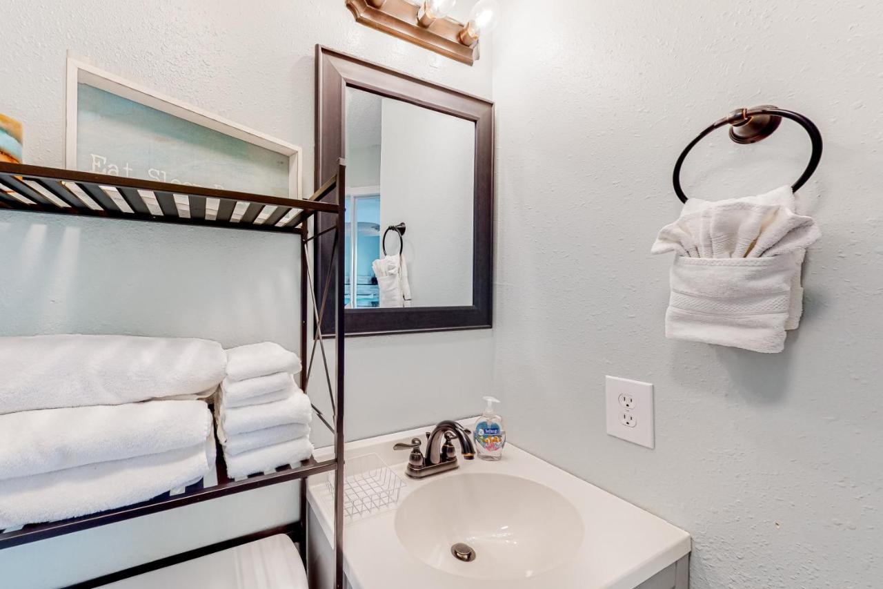 Apartment Gulf Island 412
